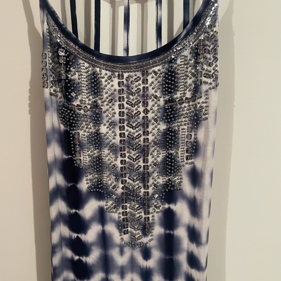 Express dress - Picture 2 of 3